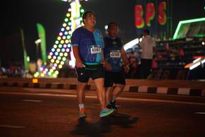 BIB: 43167, 42949
                            <button type="button" onclick="openModal(16888383)" class="btn btn-primary btn-sm float-right btn-popup" data-toggle="modal" data-target=".modal-high-quality">
                        <i class="fas fa-shopping-cart"></i> Add to Cart
                    </button>
                                            <button type="button" onclick="isThisMe(16888383, true)" class="btn btn-success btn-sm float-right btn-popup btn-isme hidden" data-toggle="tooltip" data-placement="bottom" title="นี่คือรูปของคุณใช่ไหม คลิกที่นี่เพื่อเอาเข้าอัลบั้ม">
                        <i class="fas fa-plus"></i> Add to album
                    </button>
                    <button type="button" onclick="isThisMe(16888383, false)" class="btn btn-warning btn-sm float-right btn-popup btn-isnotme hidden">
                        <i class="fas fa-ban"></i> Remove from album
                    </button>